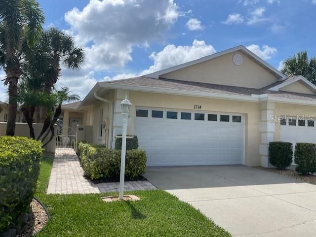 Recently Rented: $1,995 (2 beds, 2 baths, 1468 Square Feet)