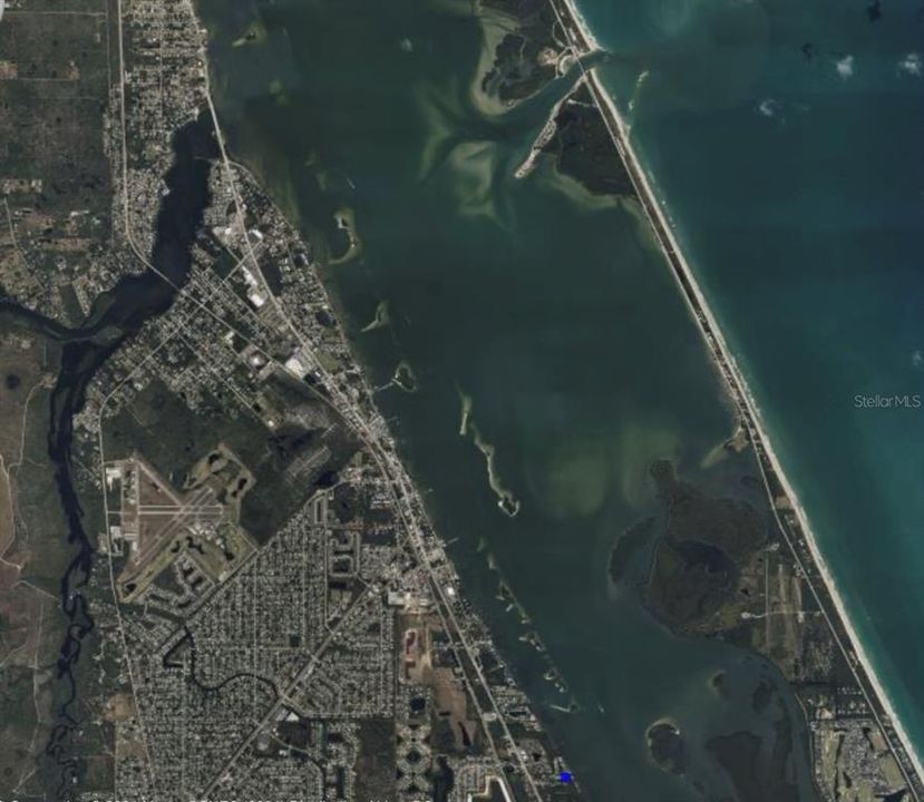 For Sale: $750,000 (0.50 acres)