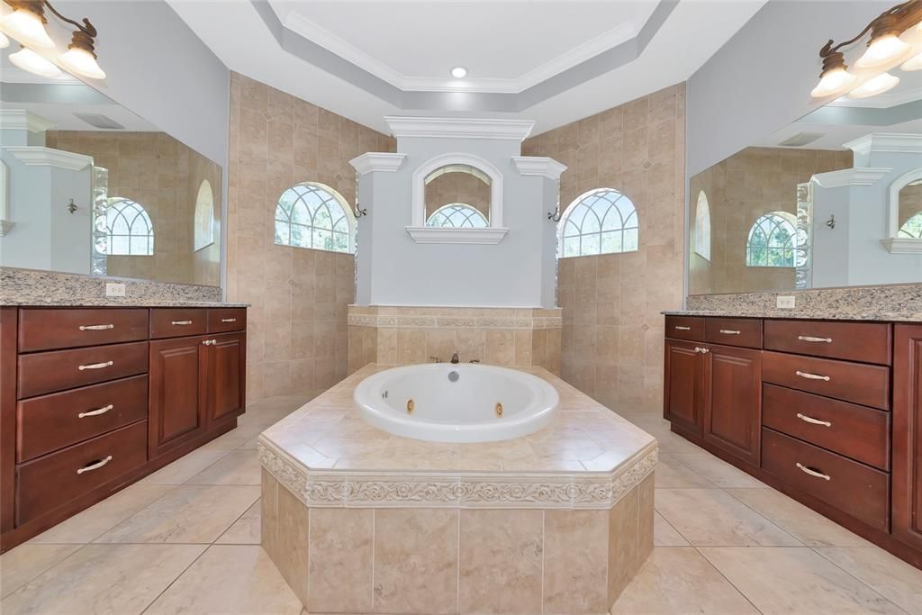 For Sale: $1,560,000 (4 beds, 3 baths, 3047 Square Feet)