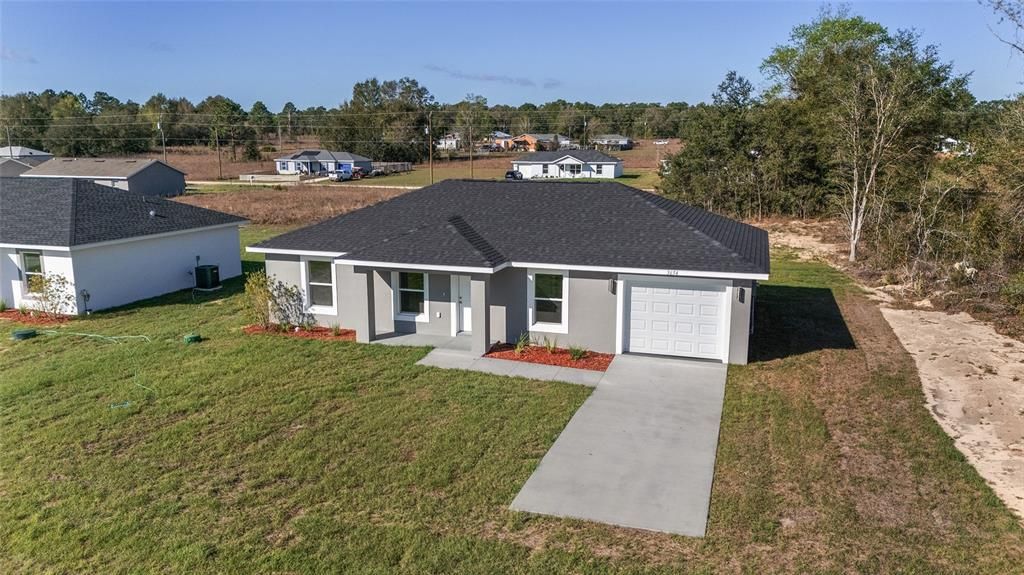 Activo con contrato: $213,900 (3 camas, 2 baños, 1127 Pies cuadrados)