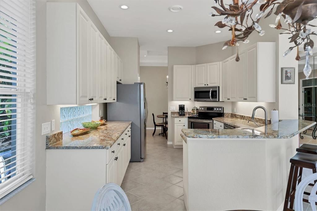 For Rent: $4,999 (2 beds, 2 baths, 2157 Square Feet)