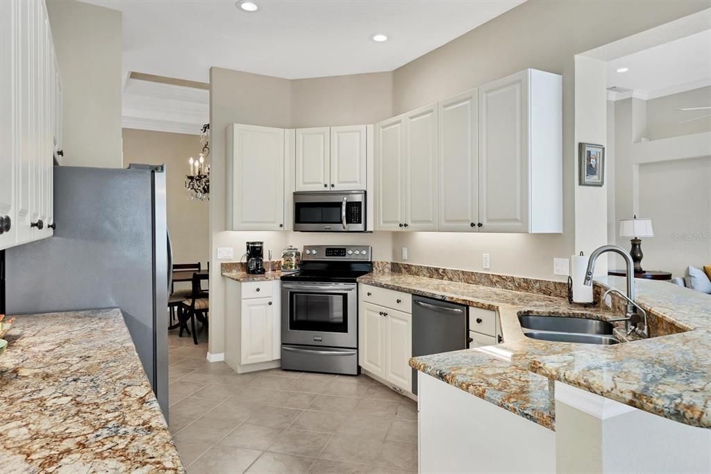 For Rent: $4,999 (2 beds, 2 baths, 2157 Square Feet)