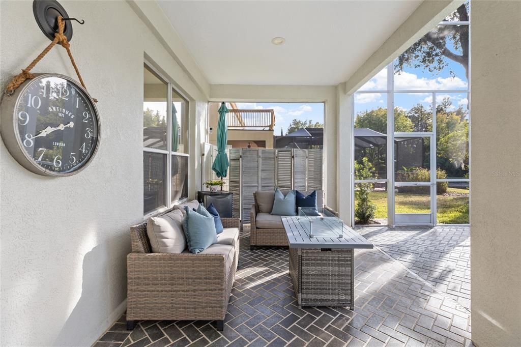 待售: $699,999 (5 贝兹, 3 浴室, 3760 平方英尺)