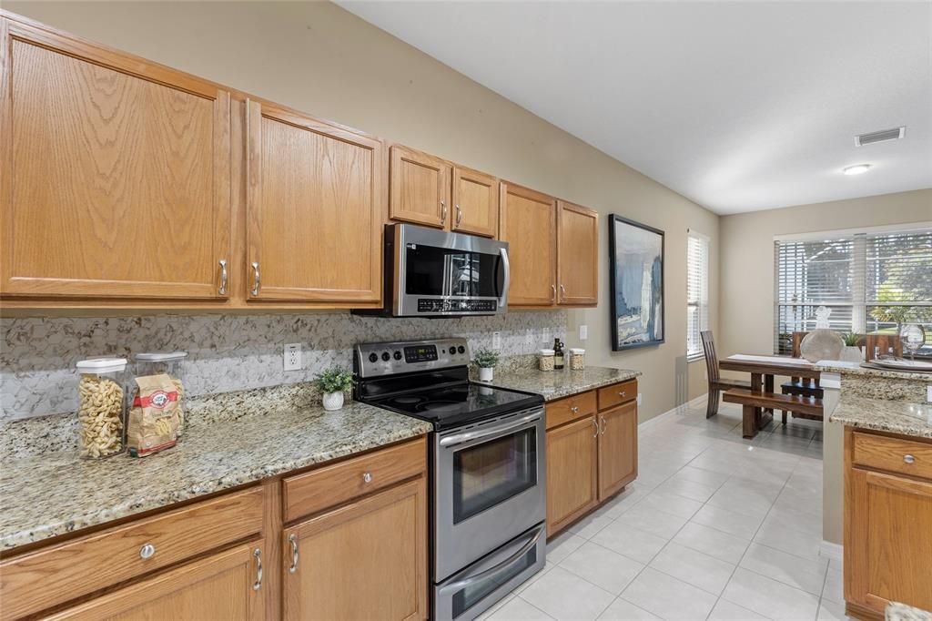 待售: $699,999 (5 贝兹, 3 浴室, 3760 平方英尺)