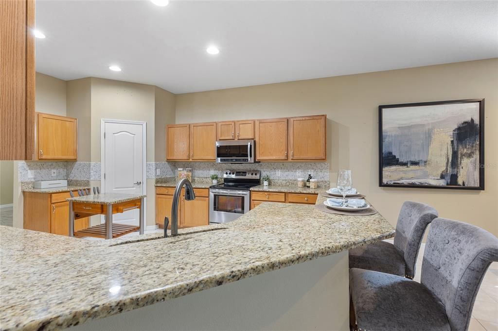 待售: $699,999 (5 贝兹, 3 浴室, 3760 平方英尺)