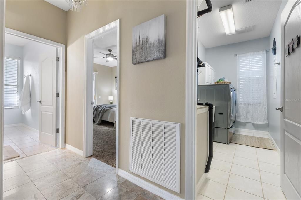 待售: $699,999 (5 贝兹, 3 浴室, 3760 平方英尺)