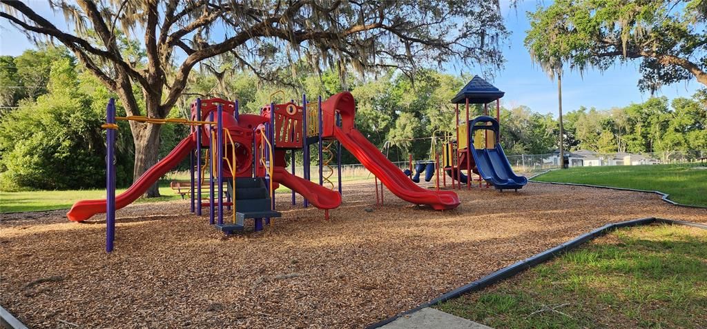 待售: $29,900 (1.00 acres)