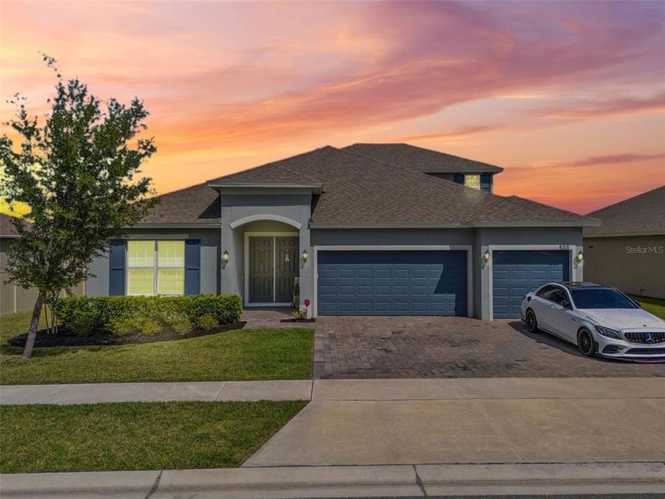 For Sale: $479,000 (4 beds, 4 baths, 2940 Square Feet)