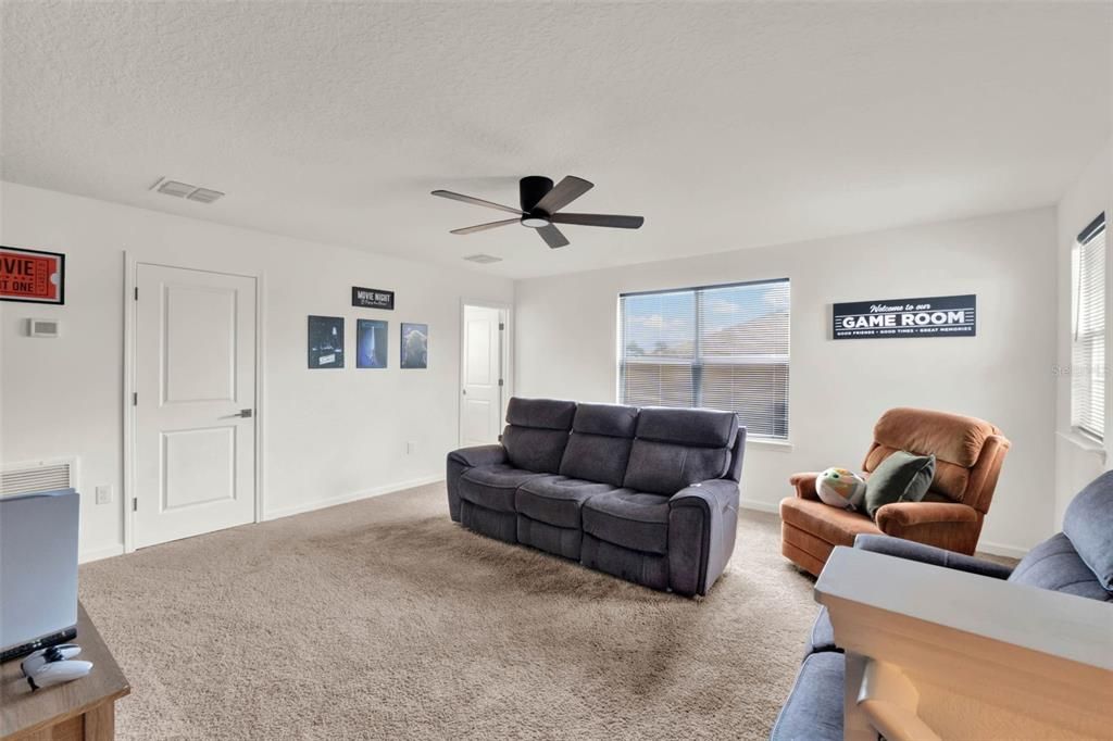 For Sale: $479,000 (4 beds, 4 baths, 2940 Square Feet)