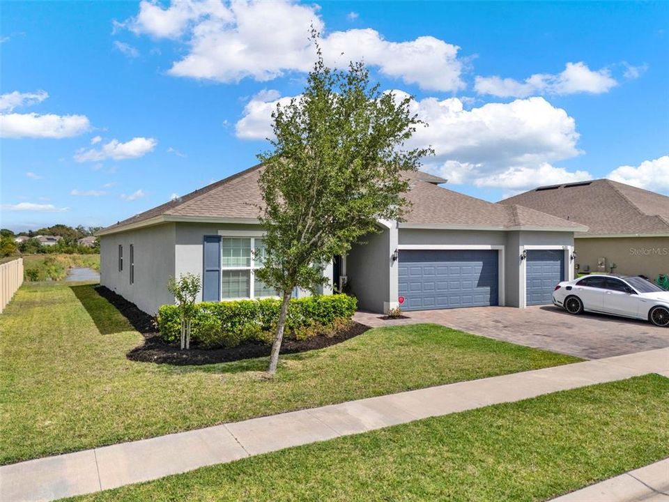 For Sale: $479,000 (4 beds, 4 baths, 2940 Square Feet)