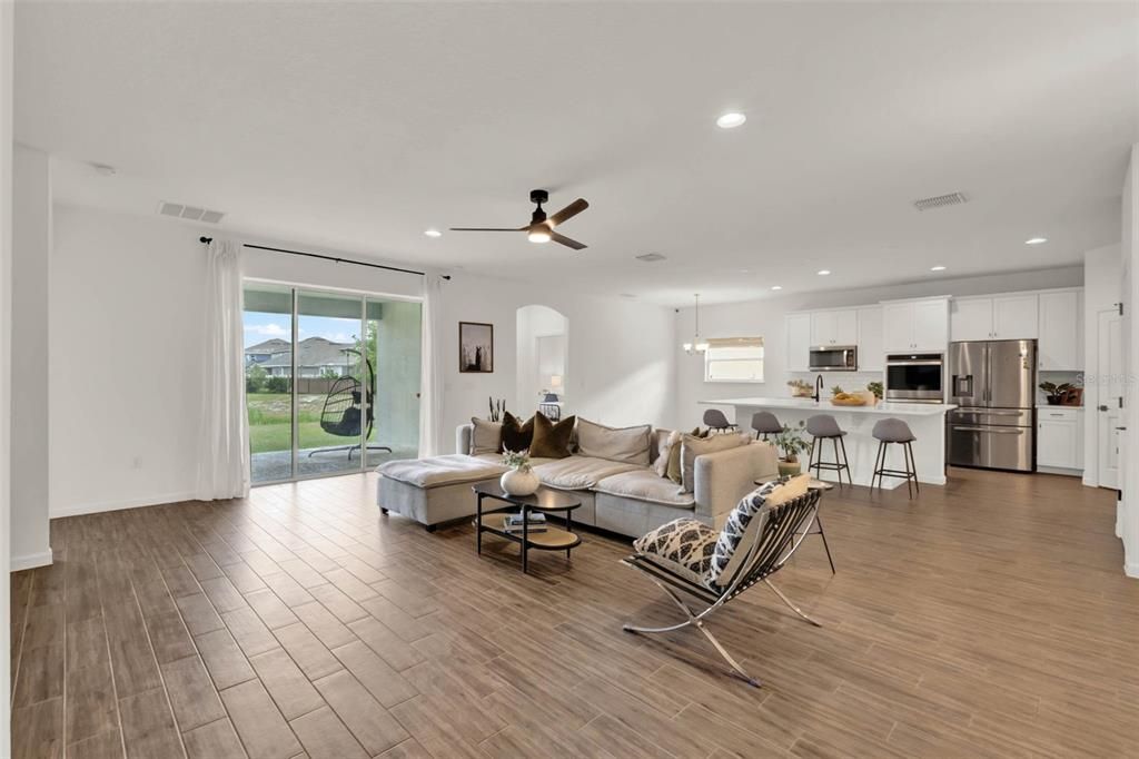 For Sale: $479,000 (4 beds, 4 baths, 2940 Square Feet)