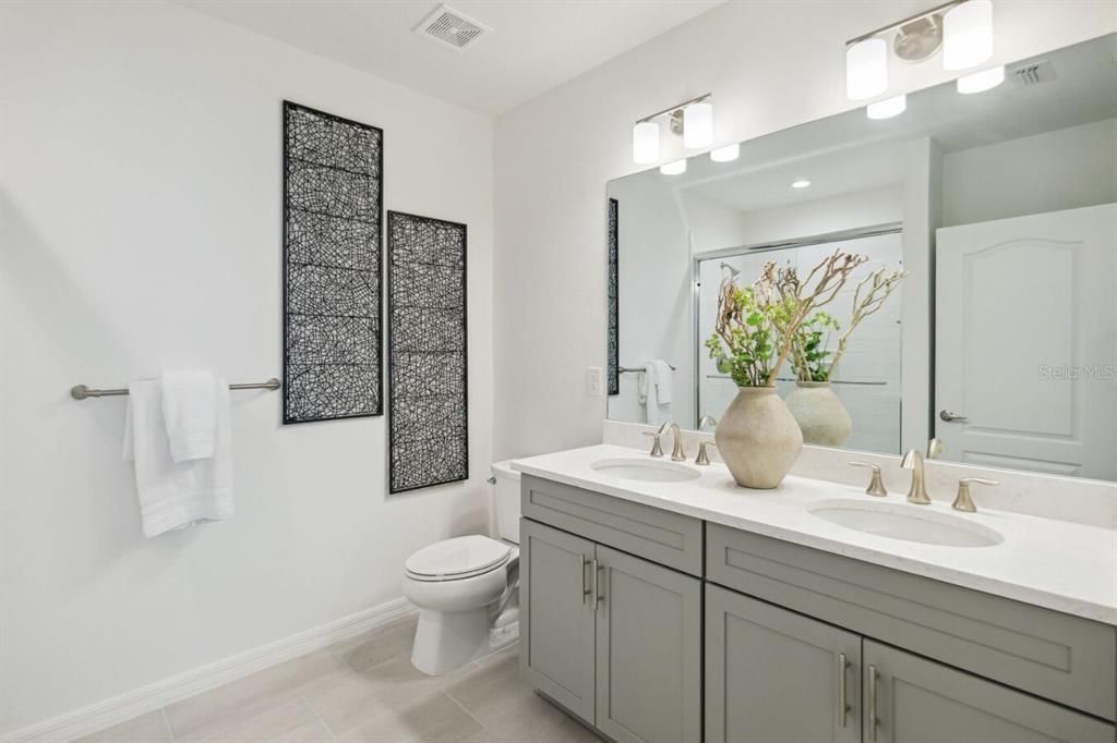 For Rent: $2,695 (3 beds, 2 baths, 1790 Square Feet)