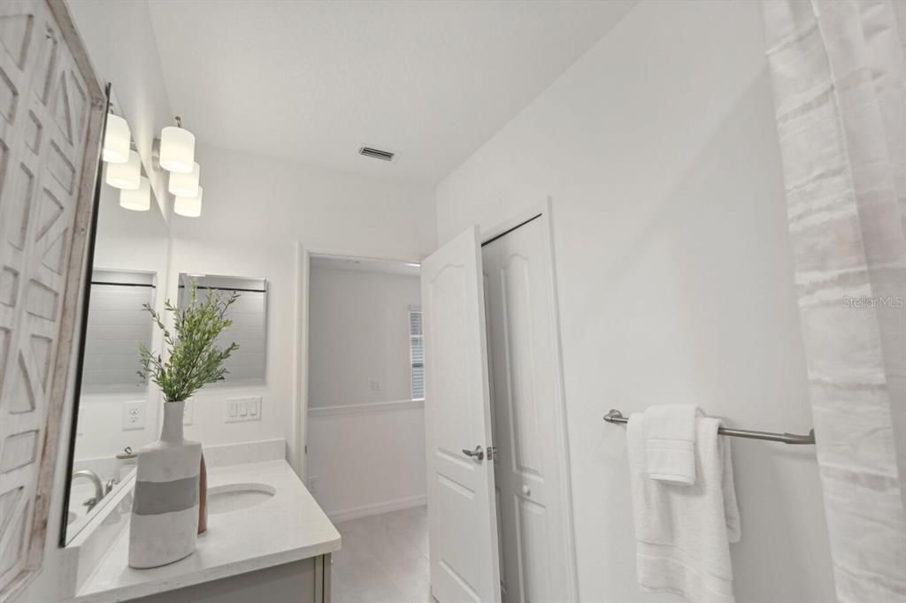 For Rent: $2,695 (3 beds, 2 baths, 1790 Square Feet)