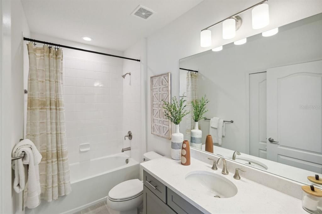 For Rent: $2,695 (3 beds, 2 baths, 1790 Square Feet)