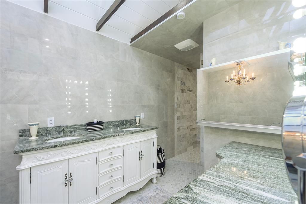 待售: $2,279,800 (4 贝兹, 3 浴室, 3794 平方英尺)