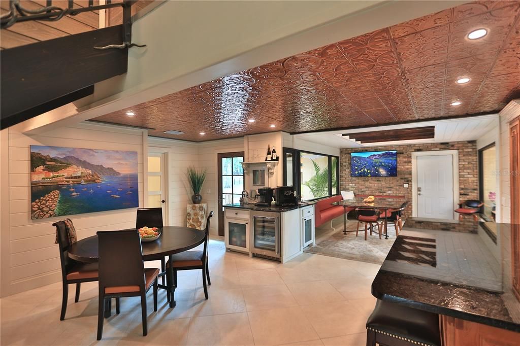 待售: $2,279,800 (4 贝兹, 3 浴室, 3794 平方英尺)