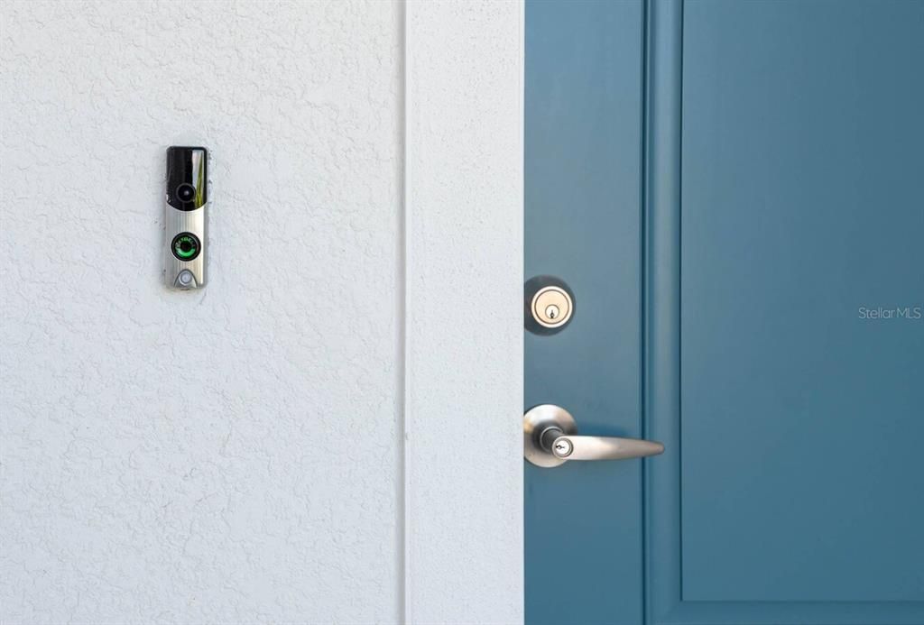 For Rent: $2,550 (3 beds, 2 baths, 1790 Square Feet)