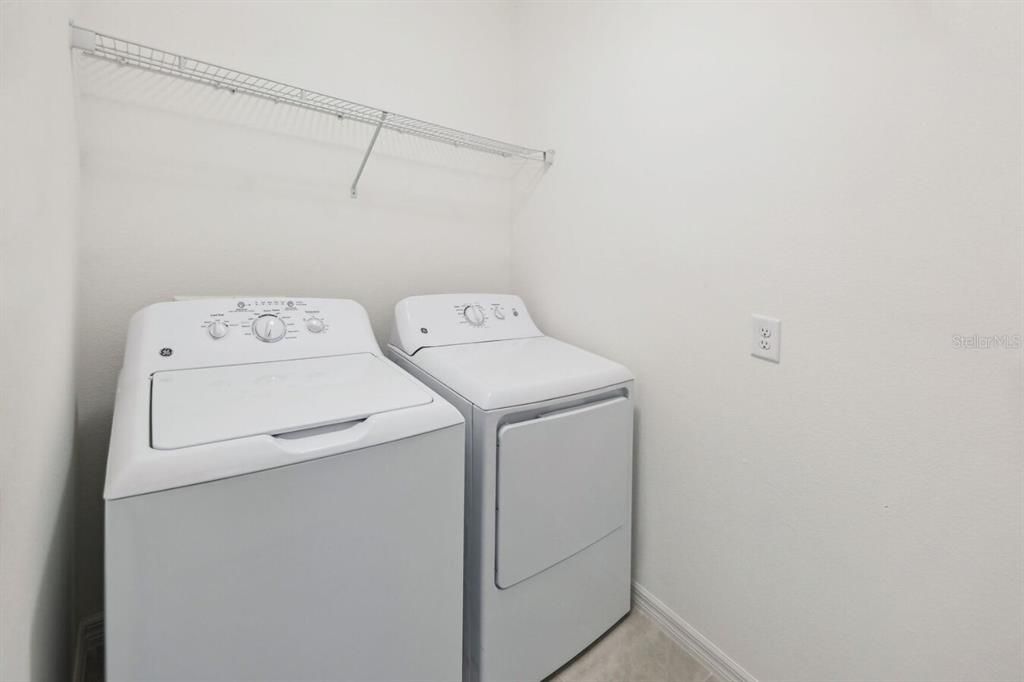 For Rent: $2,550 (3 beds, 2 baths, 1790 Square Feet)