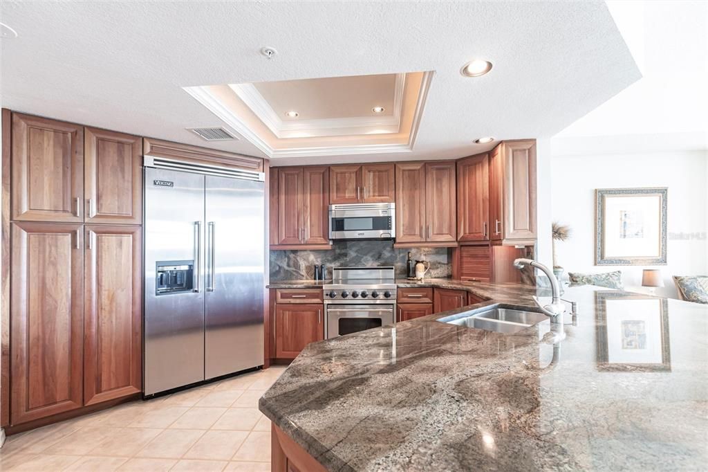 待售: $1,650,000 (3 贝兹, 2 浴室, 1726 平方英尺)