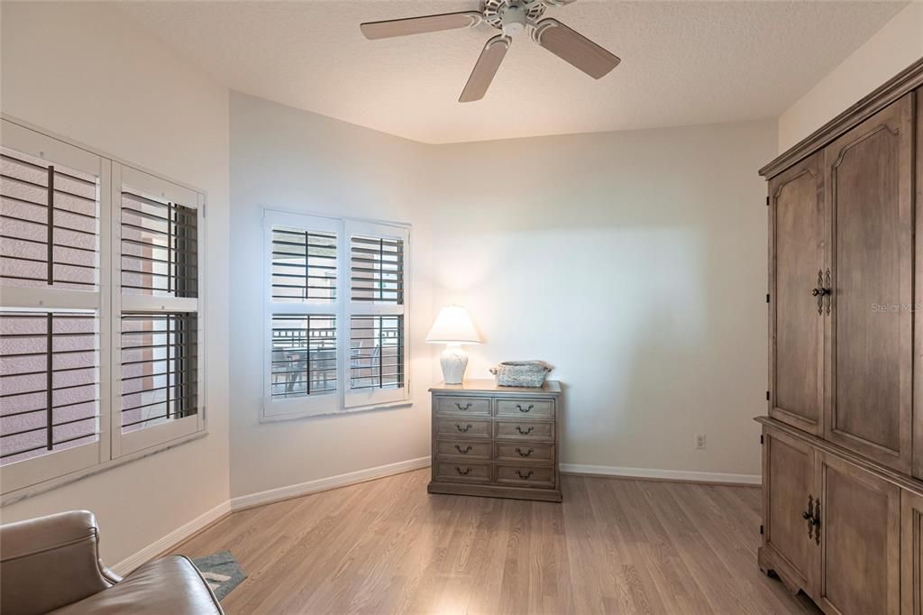 待售: $1,650,000 (3 贝兹, 2 浴室, 1726 平方英尺)