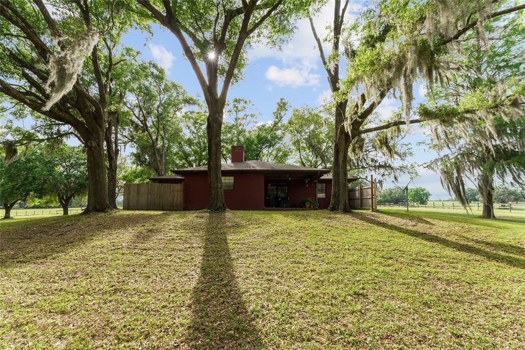 На продажу: $522,900 (3 спален, 2 ванн, 1872 Квадратных фут)