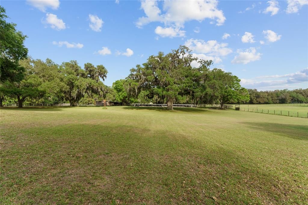 На продажу: $522,900 (3 спален, 2 ванн, 1872 Квадратных фут)