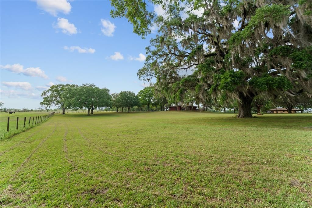 На продажу: $522,900 (3 спален, 2 ванн, 1872 Квадратных фут)