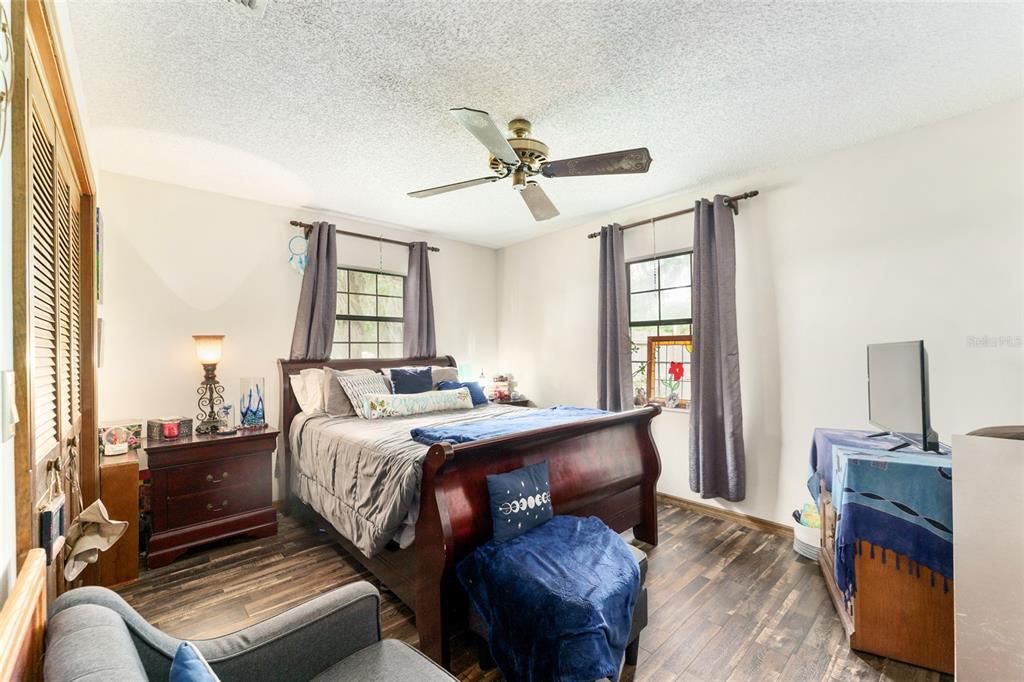 На продажу: $522,900 (3 спален, 2 ванн, 1872 Квадратных фут)