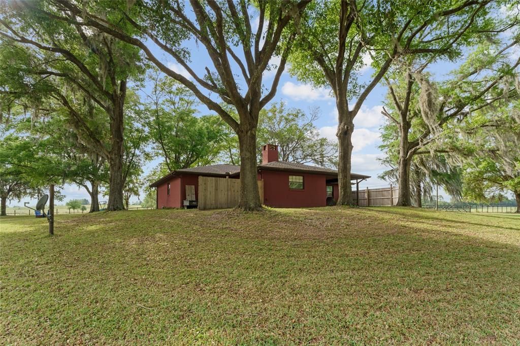 На продажу: $522,900 (3 спален, 2 ванн, 1872 Квадратных фут)