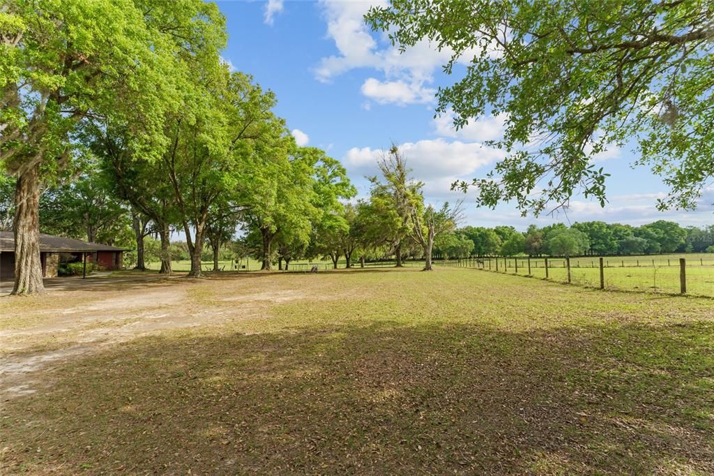 На продажу: $522,900 (3 спален, 2 ванн, 1872 Квадратных фут)