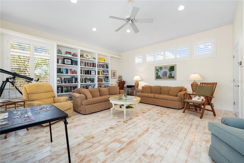 Active With Contract: $4,400,000 (4 beds, 4 baths, 3632 Square Feet)