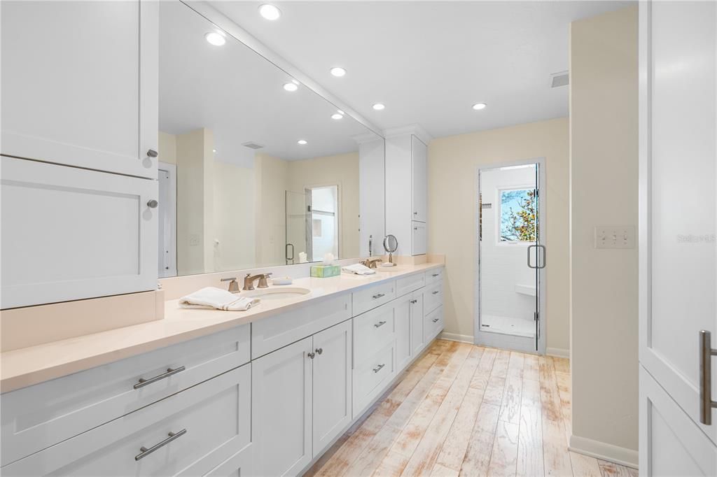 Active With Contract: $4,400,000 (4 beds, 4 baths, 3632 Square Feet)