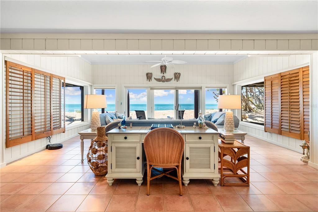 Active With Contract: $4,400,000 (4 beds, 4 baths, 3632 Square Feet)