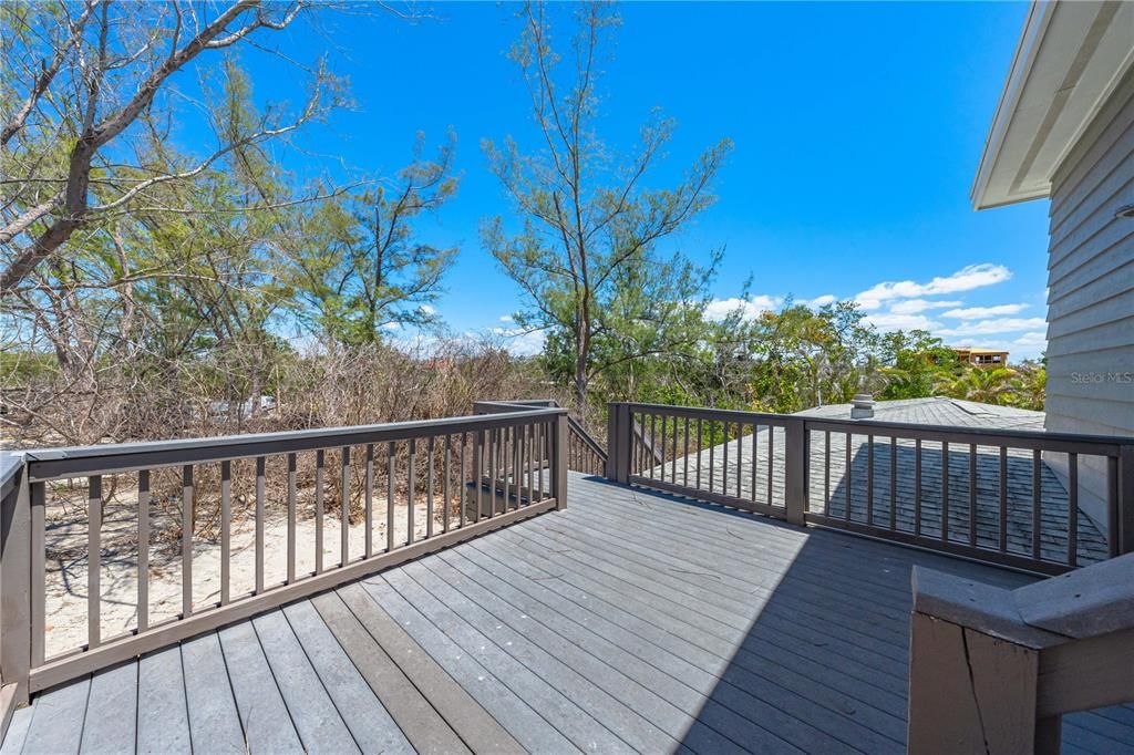 Active With Contract: $4,400,000 (4 beds, 4 baths, 3632 Square Feet)