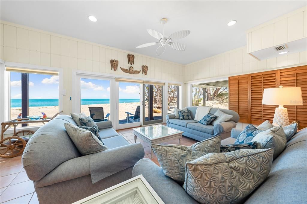Active With Contract: $4,400,000 (4 beds, 4 baths, 3632 Square Feet)