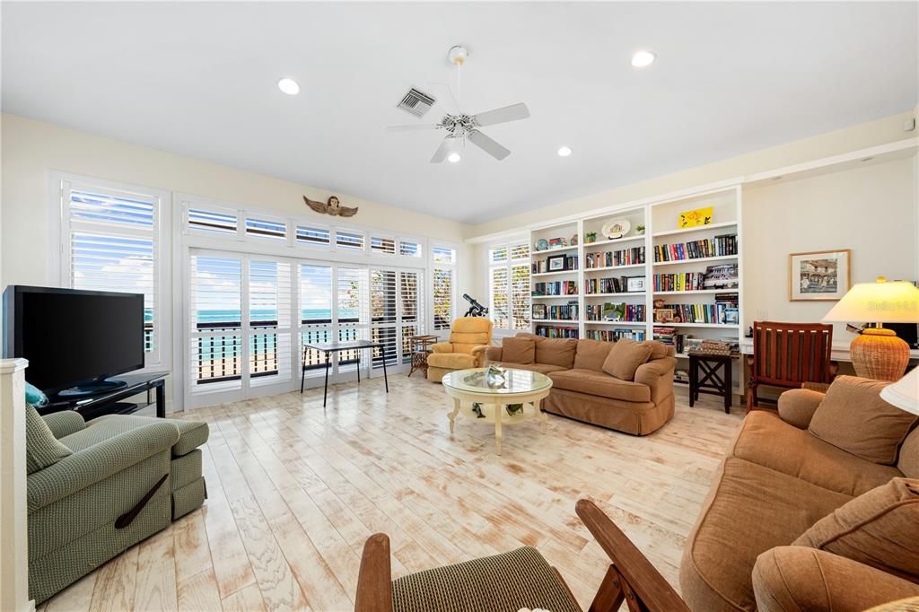 Active With Contract: $4,400,000 (4 beds, 4 baths, 3632 Square Feet)