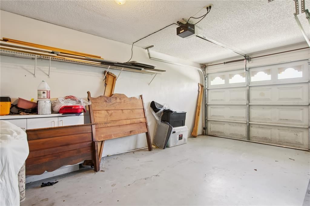 Active With Contract: $189,900 (2 beds, 2 baths, 1073 Square Feet)