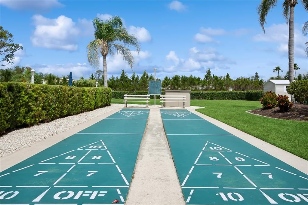 Active With Contract: $189,900 (2 beds, 2 baths, 1073 Square Feet)