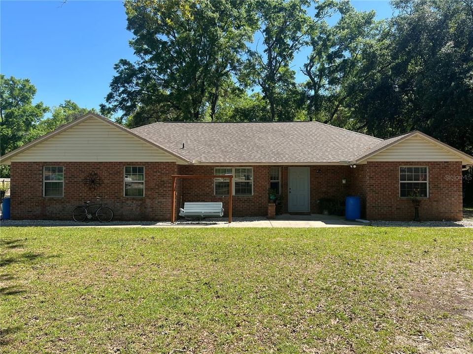 Recently Sold: $350,000 (3 beds, 2 baths, 1632 Square Feet)