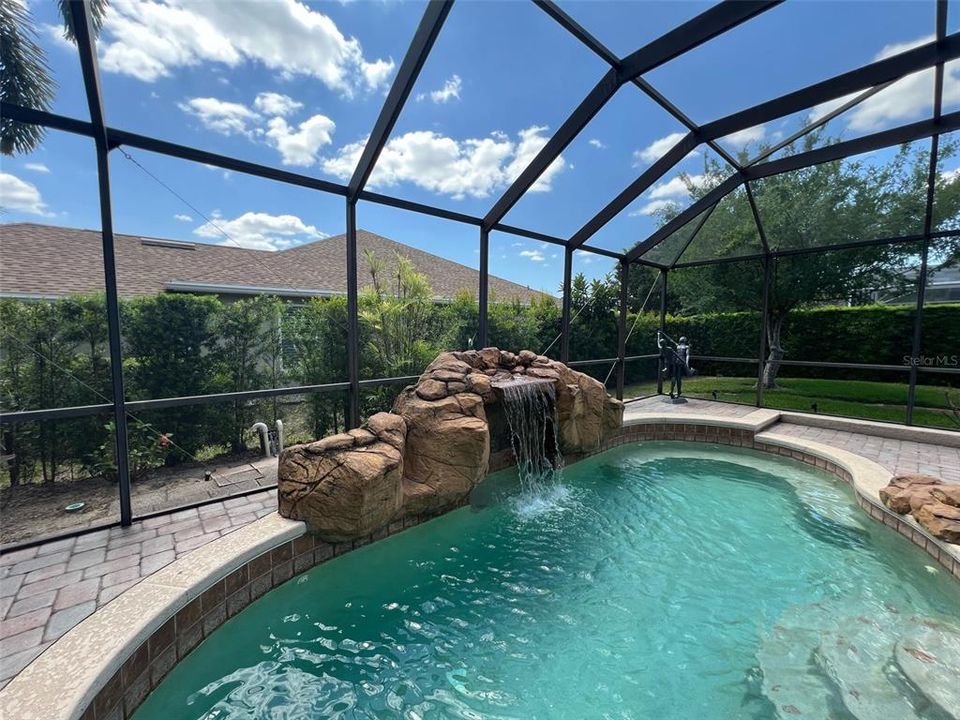 For Rent: $6,000 (5 beds, 4 baths, 3664 Square Feet)