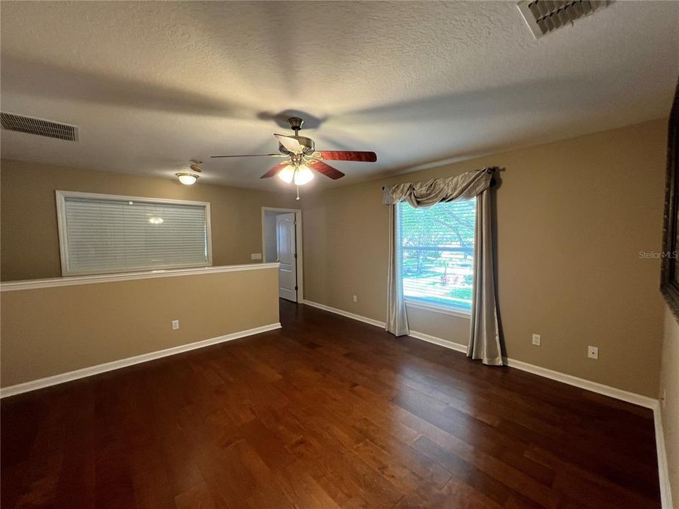 For Rent: $6,000 (5 beds, 4 baths, 3664 Square Feet)