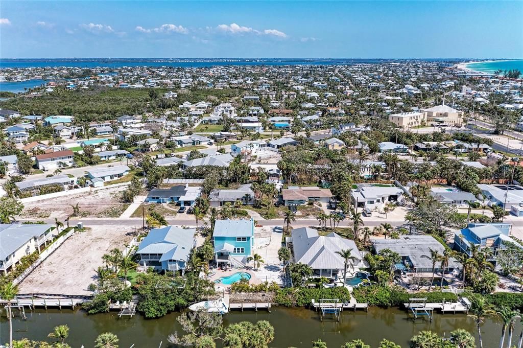 Activo con contrato: $895,000 (3 camas, 2 baños, 1020 Pies cuadrados)