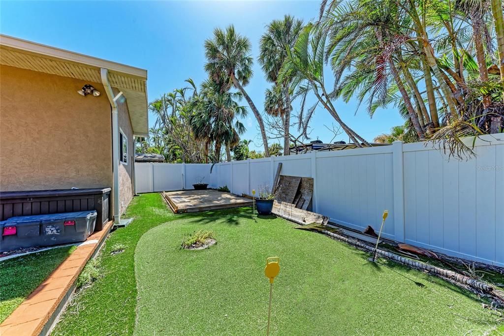 Activo con contrato: $895,000 (3 camas, 2 baños, 1020 Pies cuadrados)