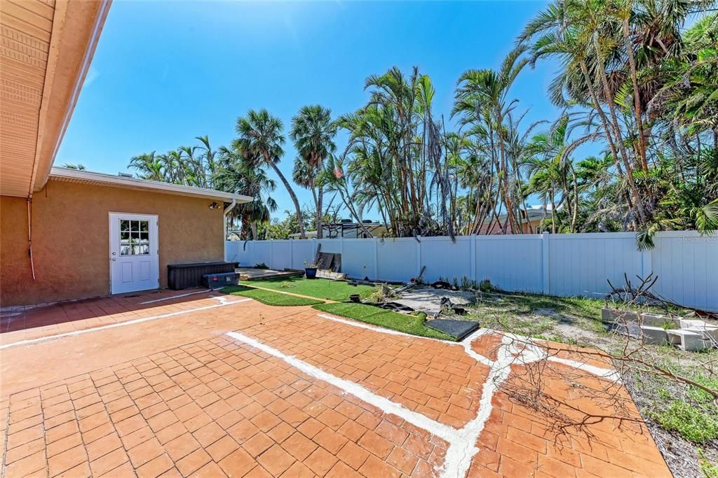 Activo con contrato: $895,000 (3 camas, 2 baños, 1020 Pies cuadrados)