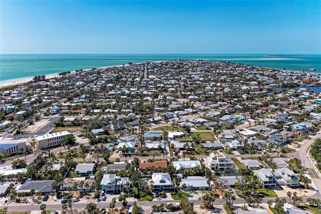 Activo con contrato: $895,000 (3 camas, 2 baños, 1020 Pies cuadrados)