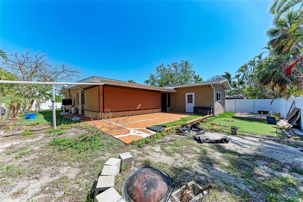 Activo con contrato: $895,000 (3 camas, 2 baños, 1020 Pies cuadrados)