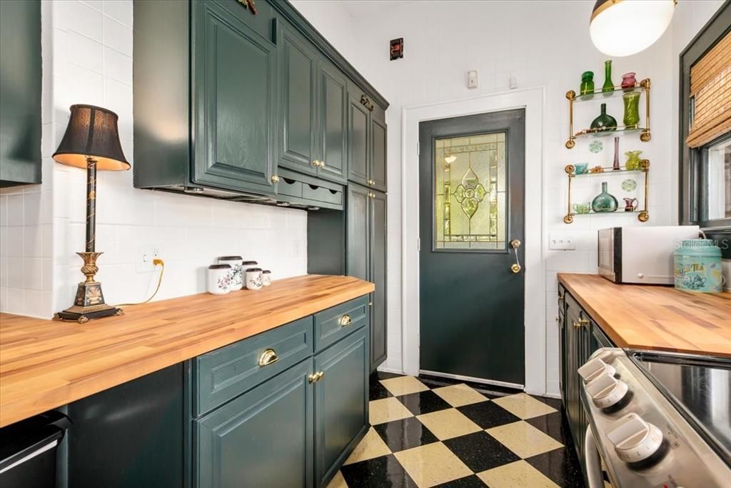 For Sale: $1,249,500 (3 beds, 3 baths, 3364 Square Feet)