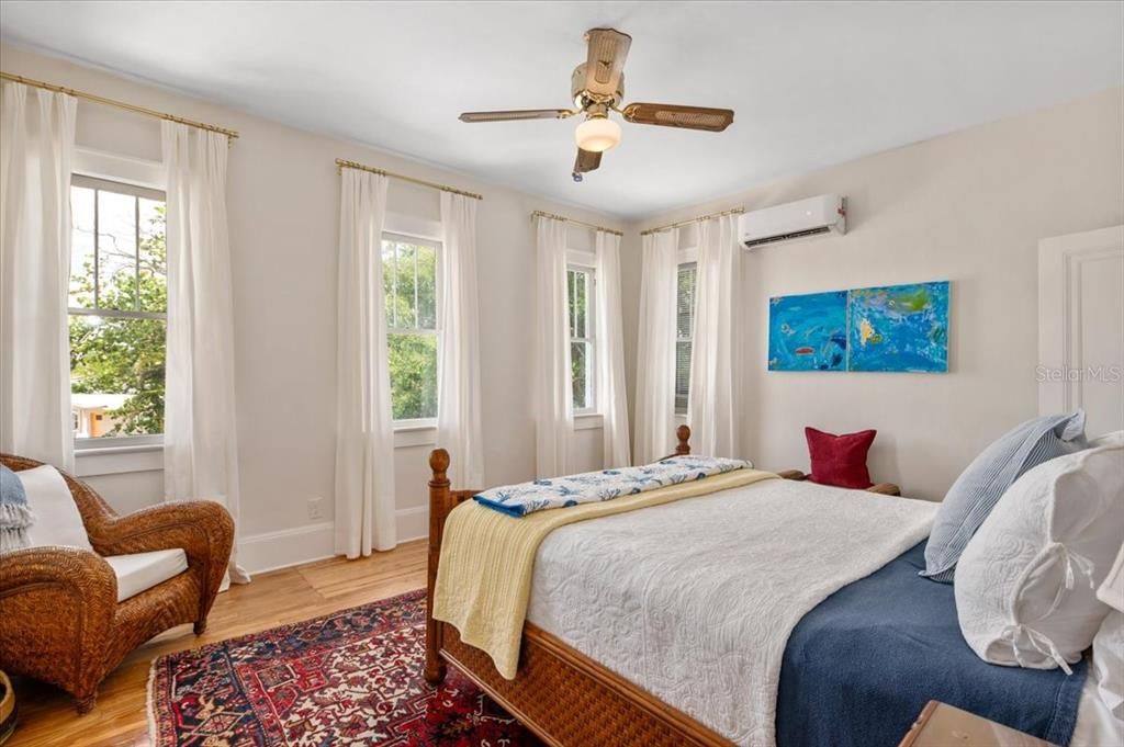 For Sale: $1,249,500 (3 beds, 3 baths, 3364 Square Feet)