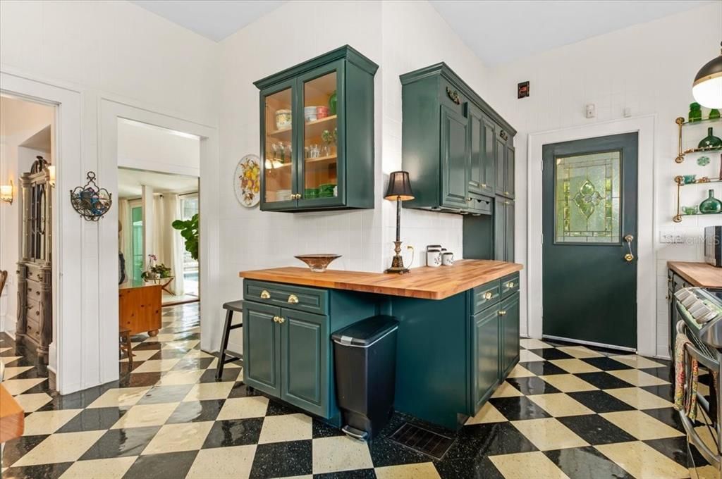 For Sale: $1,249,500 (3 beds, 3 baths, 3364 Square Feet)