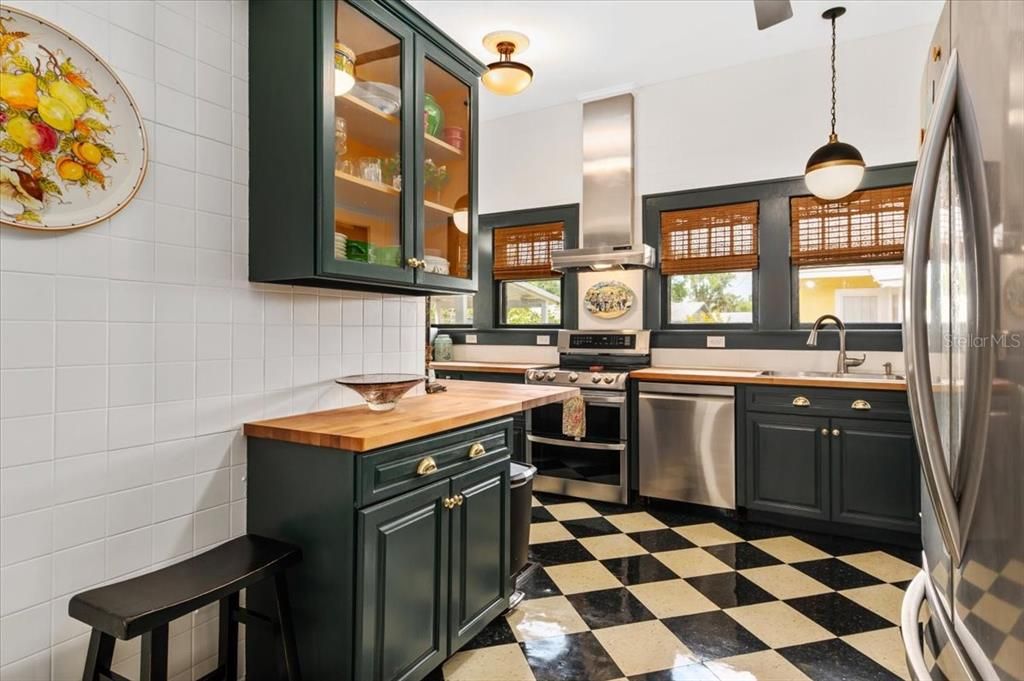 For Sale: $1,249,500 (3 beds, 3 baths, 3364 Square Feet)